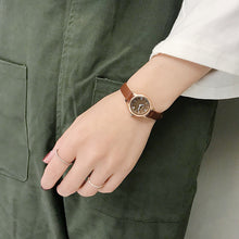 Load image into Gallery viewer, Luxury women&#39;s fashion exquisite roma retro watches elegant ladies design small wristwatches vintage leather female dress watch
